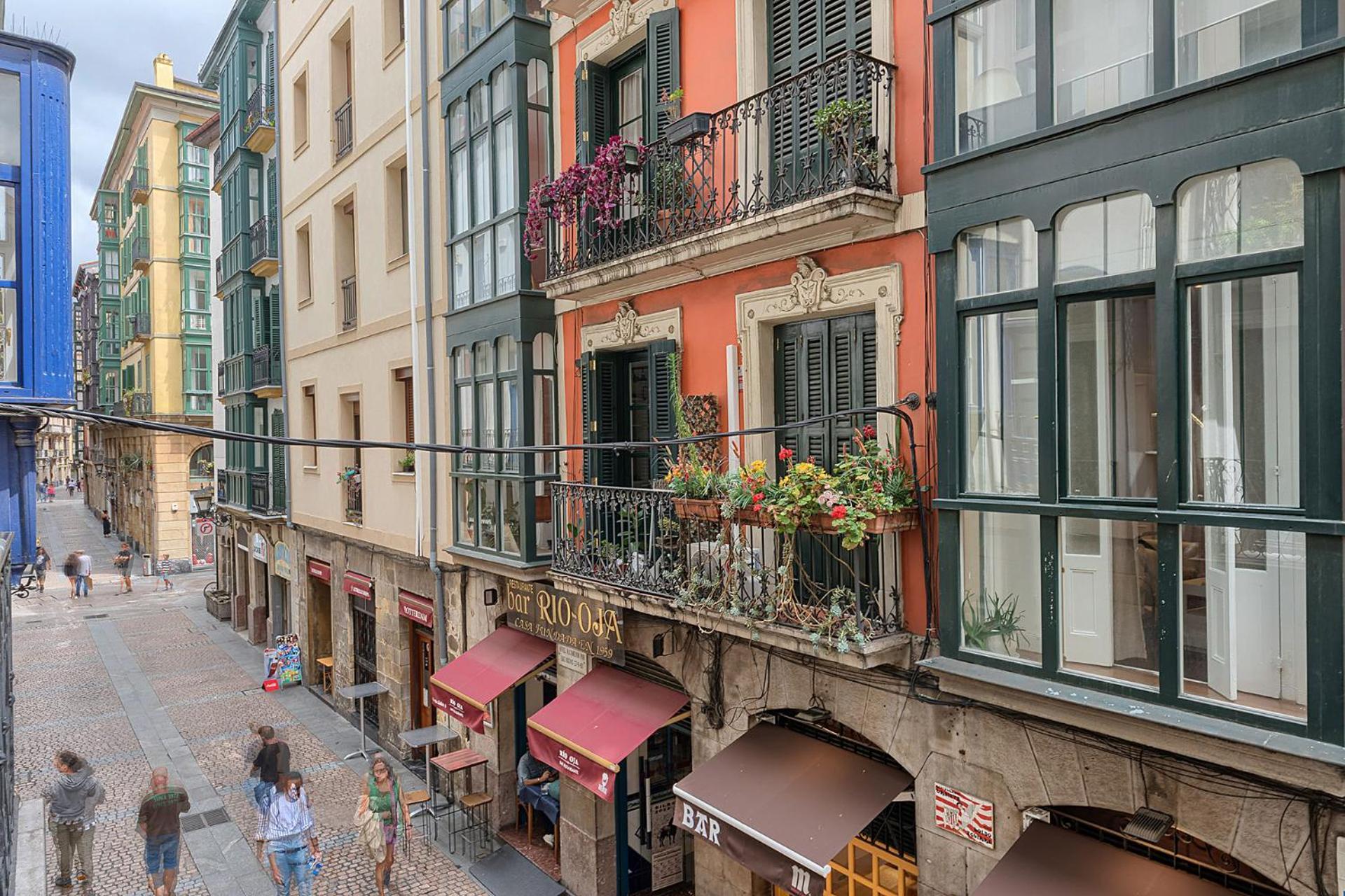 Апартаменты Moderno Y Lujoso En El Historico Casco Viejo Бильбао Экстерьер фото